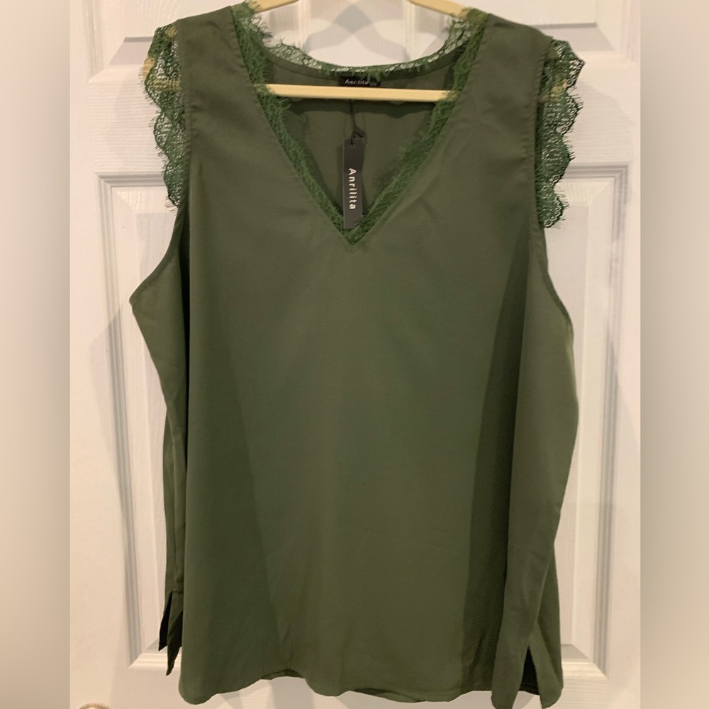 Anrilita Sleeveless Top